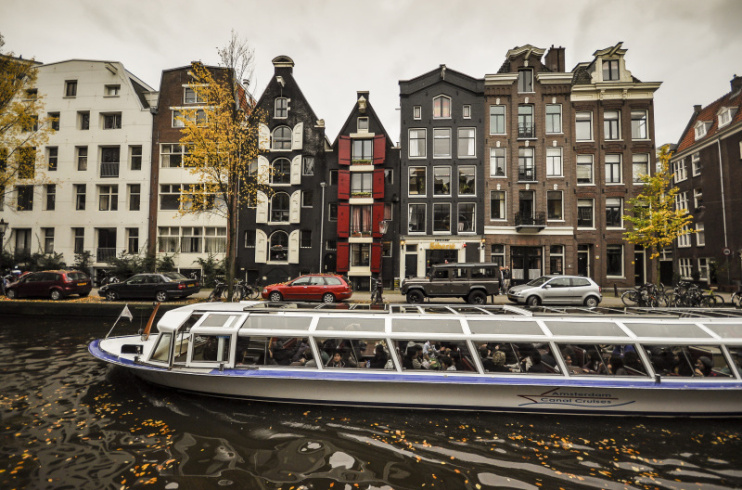 Romantické plavby po amsterdamských kanálech
